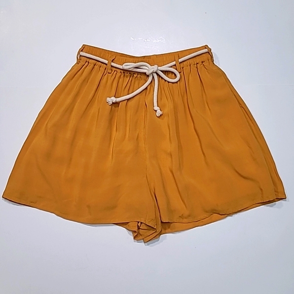 ModCloth Mustard Yellow Flared Shorts with Elastic Waist & Rope Belt Size Small - Picture 2 of 11